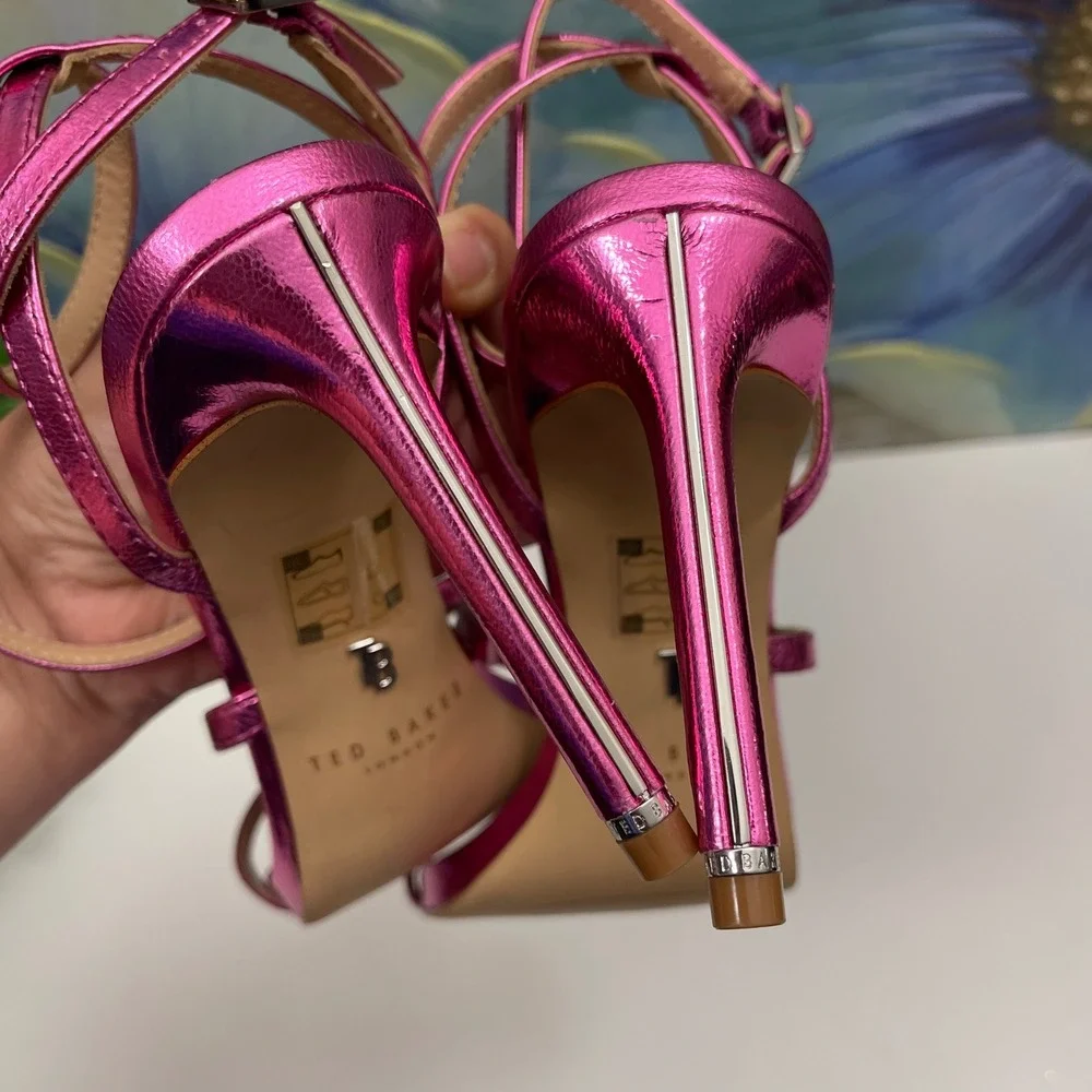 New Ted Baker‎ London Sophia Ankle Strap Sandal in Metallic Pink Size 8.5